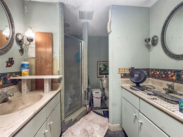 615 N GLENWOOD AVENUE, Clearwater, FL 33755