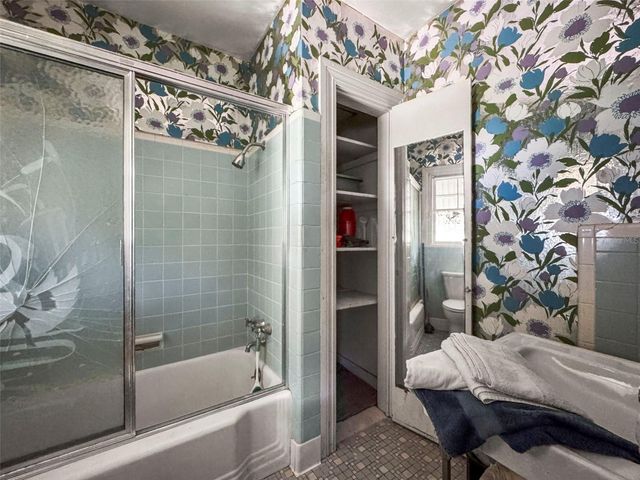 615 N GLENWOOD AVENUE, Clearwater, FL 33755