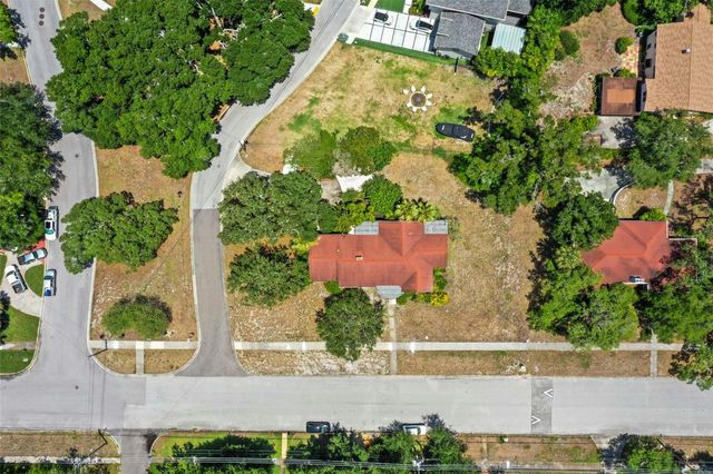 615 N GLENWOOD AVENUE, Clearwater, FL 33755