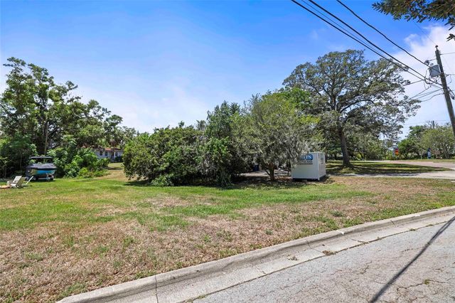 615 N GLENWOOD AVENUE, Clearwater, FL 33755