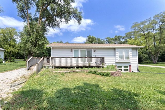 W772 Douglas AVENUE, Burlington, WI 53105