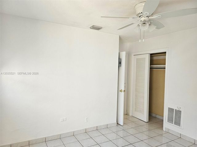 709 NE 4th Ct 6, Hallandale Beach, FL 33009