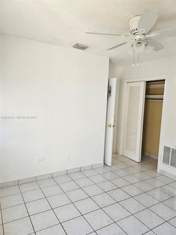 709 NE 4th Ct 6, Hallandale Beach, FL 33009