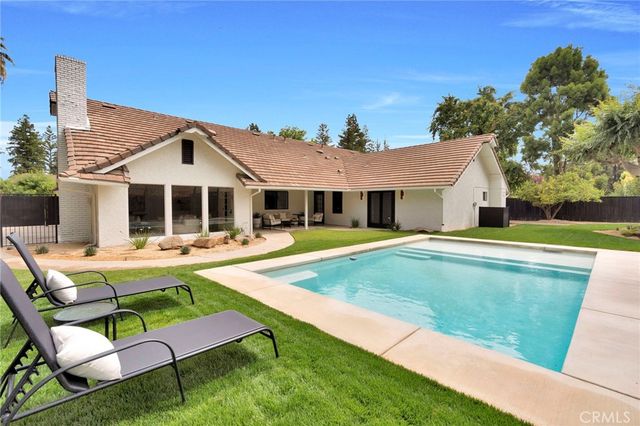 3737 W Minarets Avenue, Fresno, CA 93711