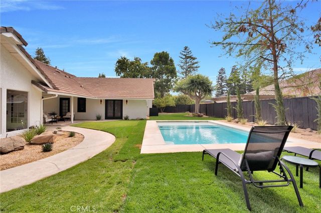 3737 W Minarets Avenue, Fresno, CA 93711