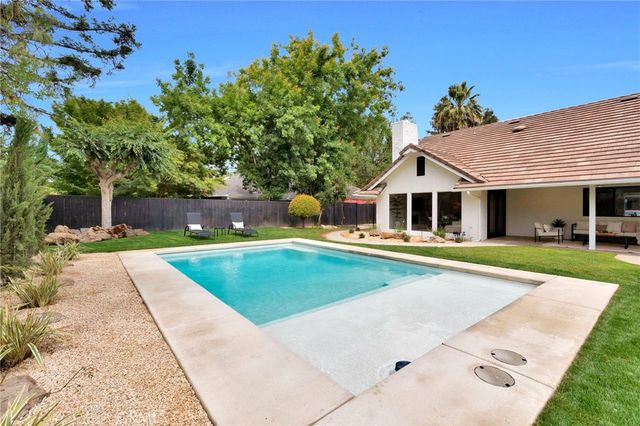 3737 W Minarets Avenue, Fresno, CA 93711