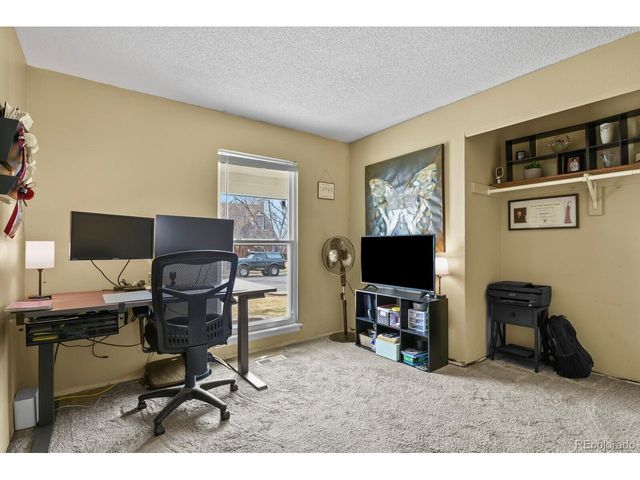 9749 W Fairview Ave, Littleton, CO 80127