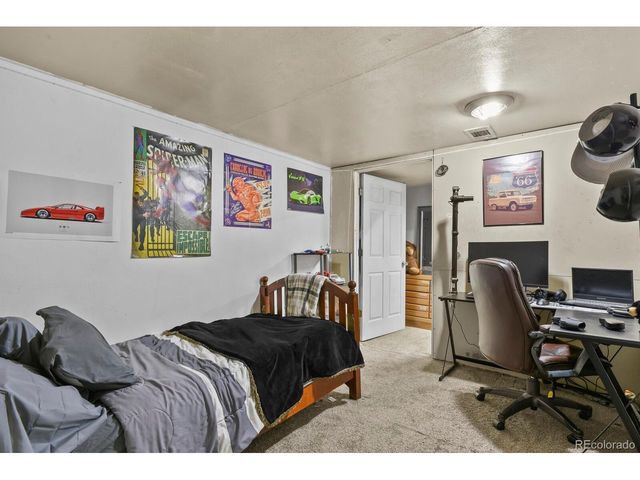 9749 W Fairview Ave, Littleton, CO 80127