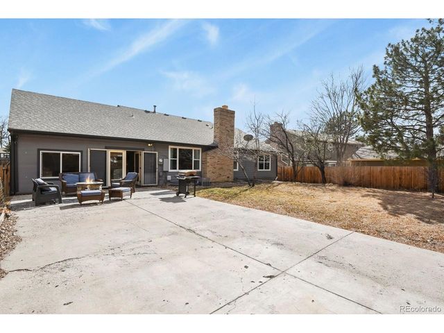 9749 W Fairview Ave, Littleton, CO 80127