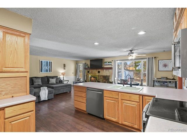 9749 W Fairview Ave, Littleton, CO 80127