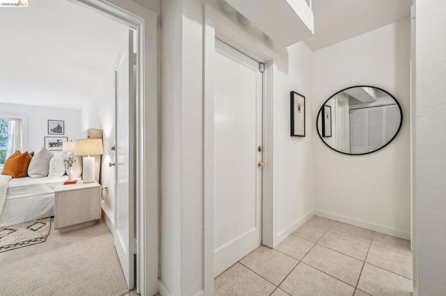 4737 Virginia Ave, Oakland, CA 94619
