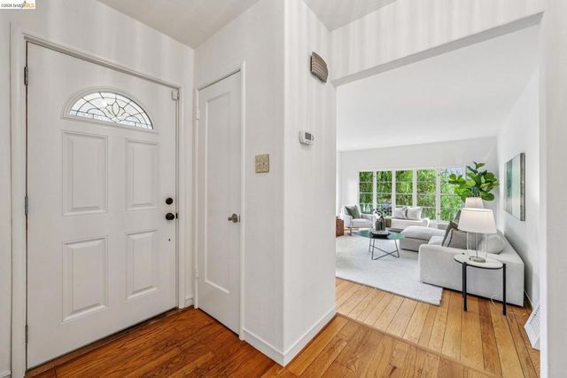 4737 Virginia Ave, Oakland, CA 94619