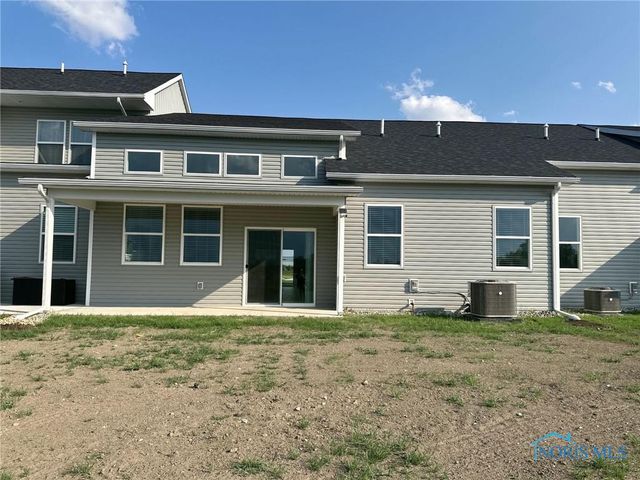 212 EAST BRIDGE Road, Northwood, OH 43619