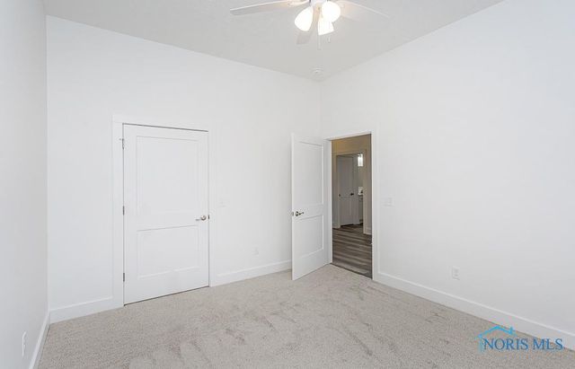 212 EAST BRIDGE Road, Northwood, OH 43619