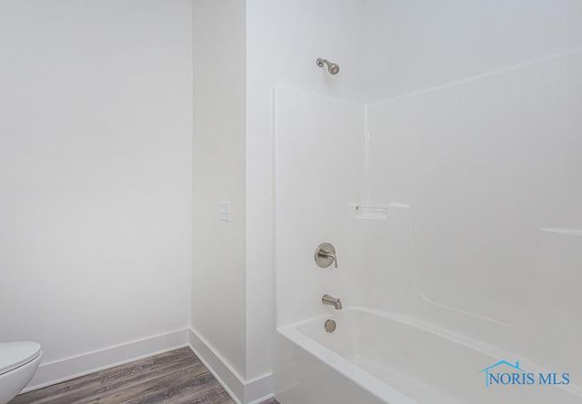 212 EAST BRIDGE Road, Northwood, OH 43619