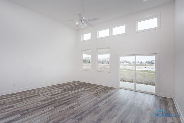 212 EAST BRIDGE Road, Northwood, OH 43619