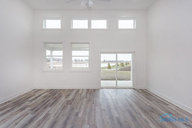 212 EAST BRIDGE Road, Northwood, OH 43619