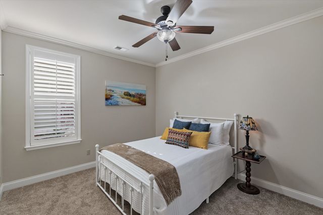1011 OSTLERS WAY DR, Collierville, TN 38017