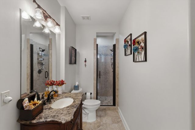 1011 OSTLERS WAY DR, Collierville, TN 38017