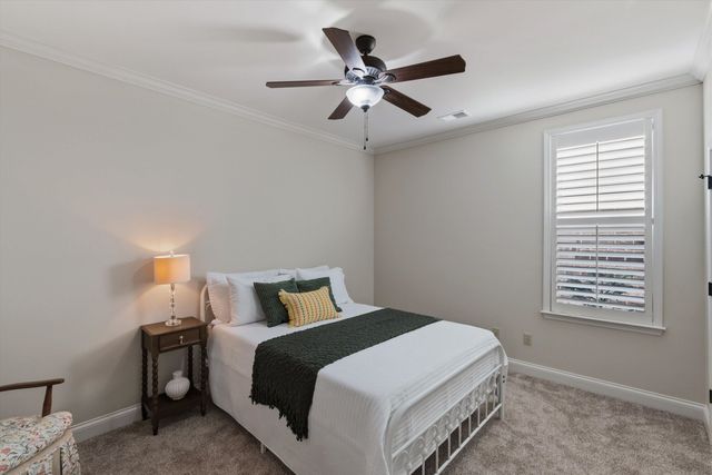 1011 OSTLERS WAY DR, Collierville, TN 38017