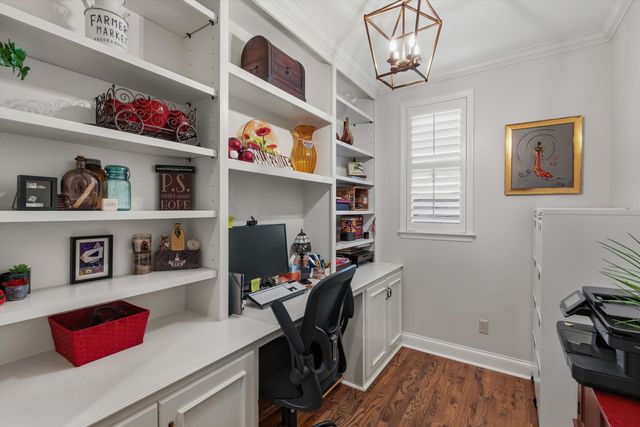1011 OSTLERS WAY DR, Collierville, TN 38017