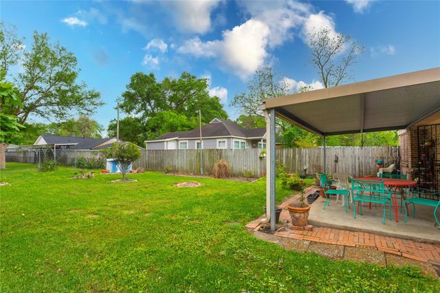 2921 Chicago Street, Houston, TX 77017