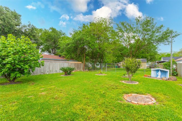 2921 Chicago Street, Houston, TX 77017