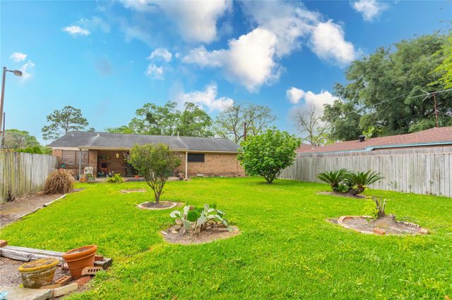 2921 Chicago Street, Houston, TX 77017