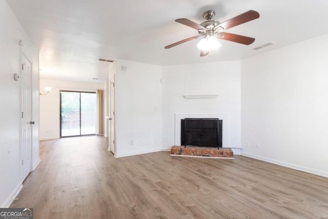 1585 Springleaf Point SE, Smyrna, GA 30080