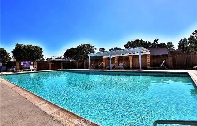 18601 Newland 90, Huntington Beach, CA 92646