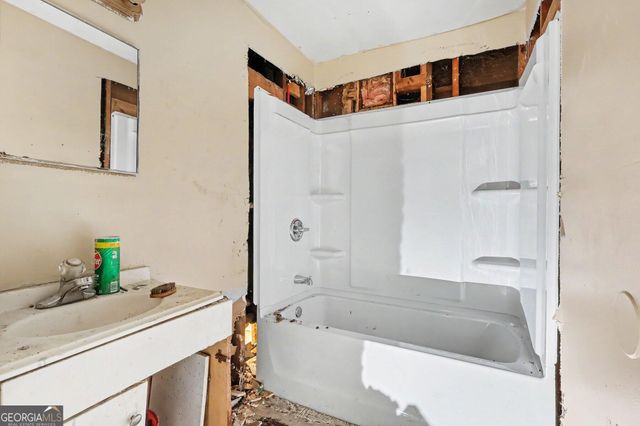 1005 Regis Road SE, Atlanta, GA 30315