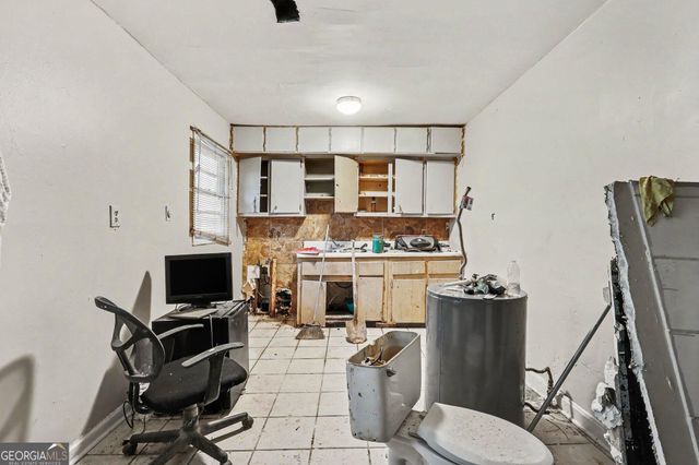 1005 Regis Road SE, Atlanta, GA 30315