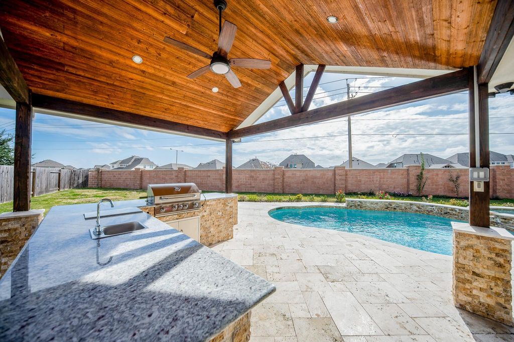 6301 Superior Drive, League City, TX 77573