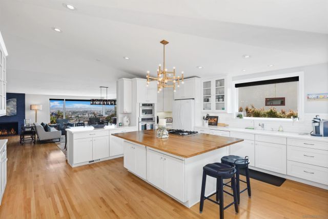 1044 Leroy Street, San Diego, CA 92106