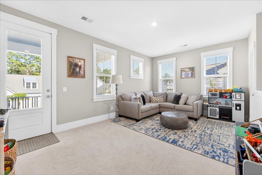 Image 20 of property listing at 116 Falaise Street, Charleston, SC 29492