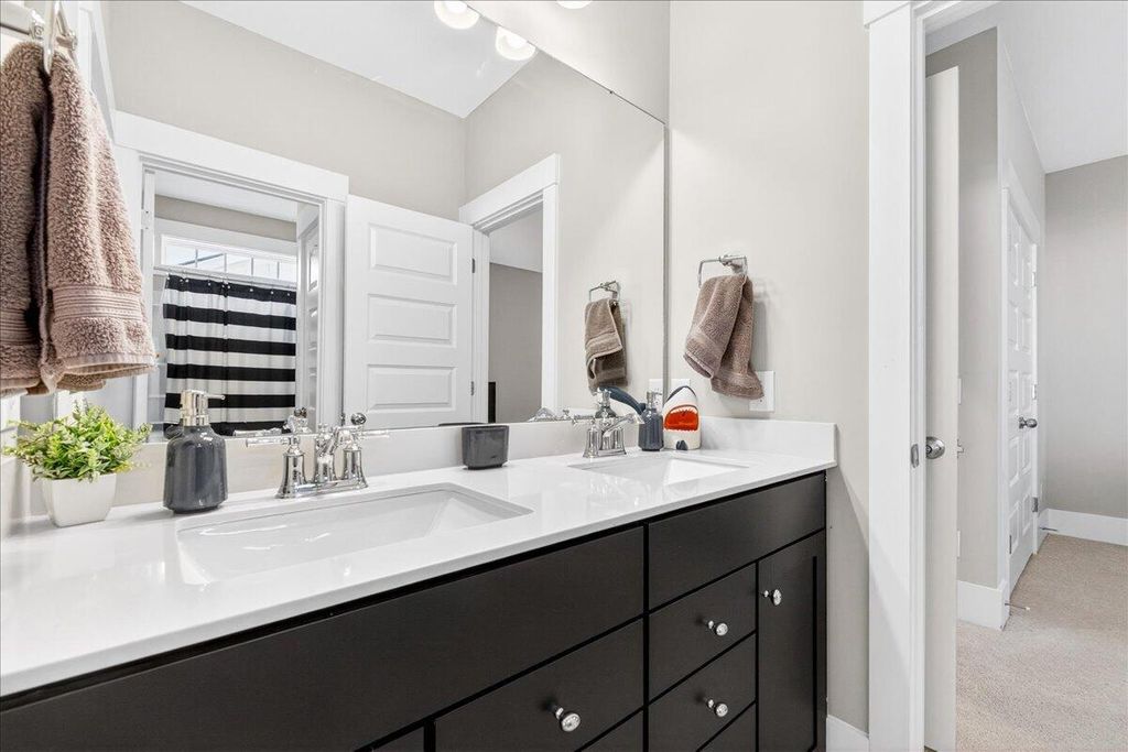 Image 23 of property listing at 116 Falaise Street, Charleston, SC 29492