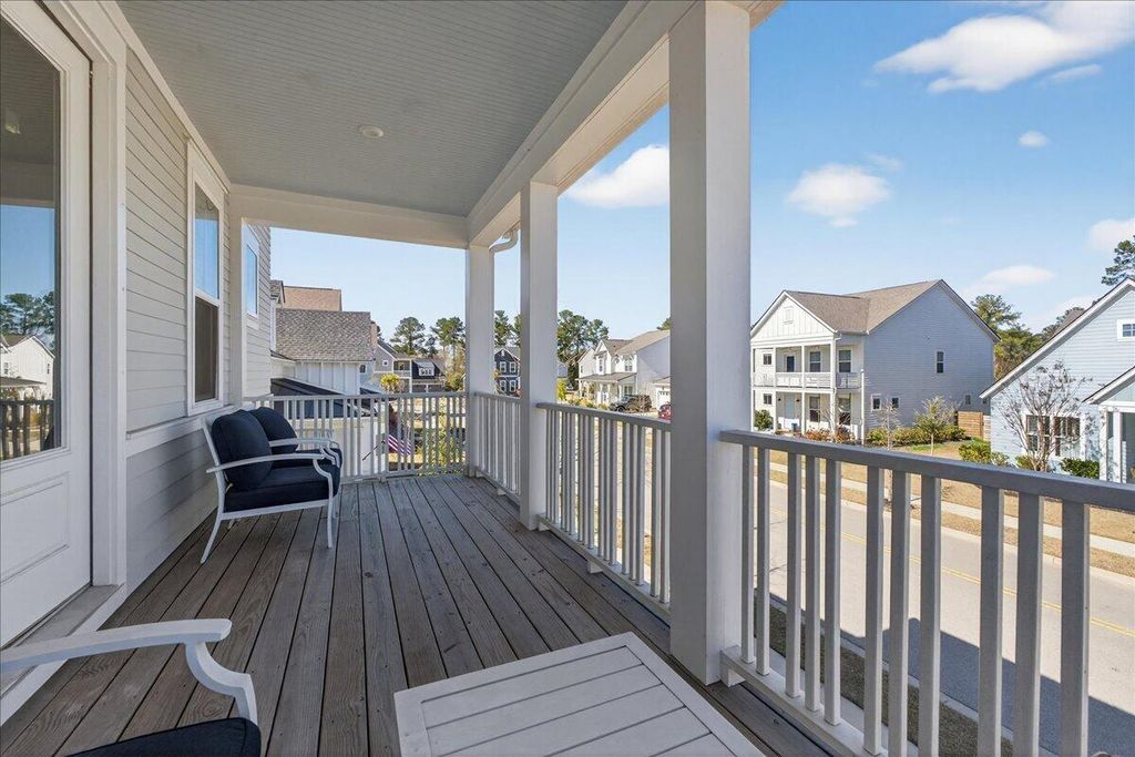 Image 3 of property listing at 116 Falaise Street, Charleston, SC 29492