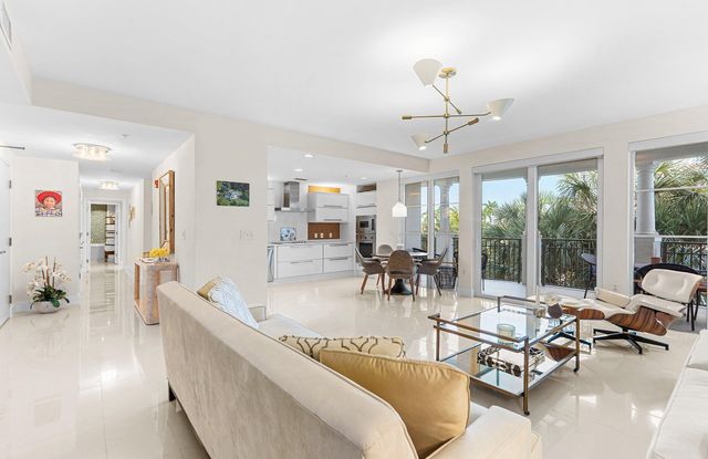 155 S Ocean Avenue 303, Palm Beach Shores, FL 33404