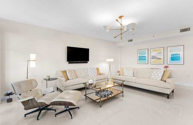 155 S Ocean Avenue 303, Palm Beach Shores, FL 33404