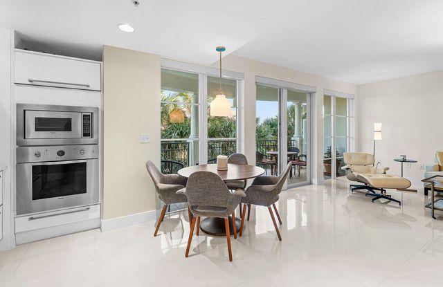 155 S Ocean Avenue 303, Palm Beach Shores, FL 33404