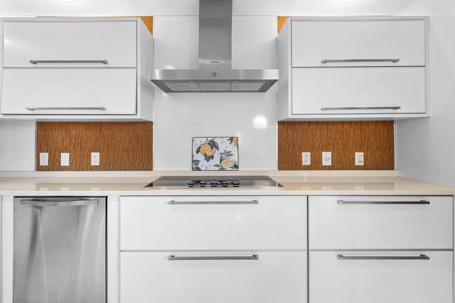 155 S Ocean Avenue 303, Palm Beach Shores, FL 33404