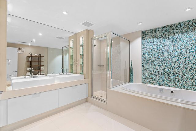 155 S Ocean Avenue 303, Palm Beach Shores, FL 33404