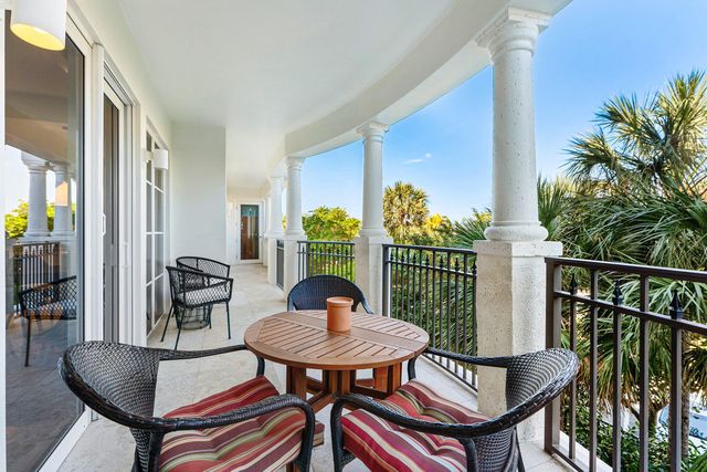 155 S Ocean Avenue 303, Palm Beach Shores, FL 33404