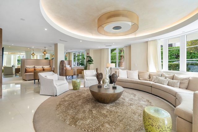 155 S Ocean Avenue 303, Palm Beach Shores, FL 33404