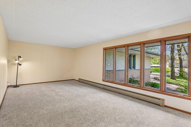 1509 166th Avenue NE, Ham Lake, MN 55304