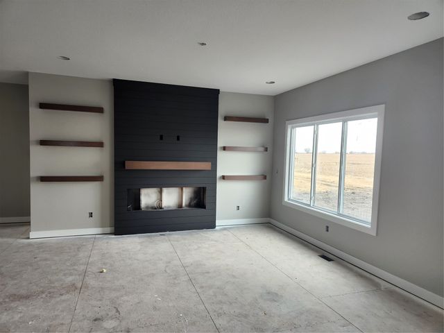 320 13th Street NW, Bondurant, IA 50035