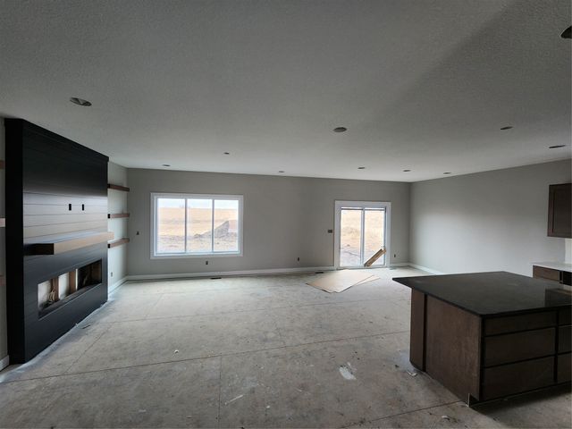 320 13th Street NW, Bondurant, IA 50035