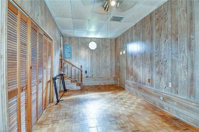 2905 Pinewood DR, Virginia Beach, VA 23452