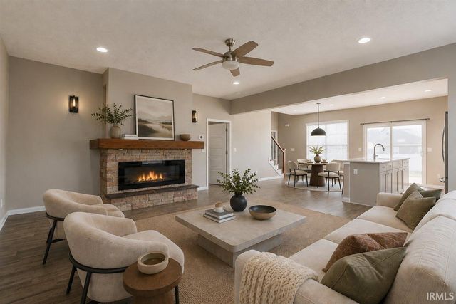 3066 Cornerstone Court, Newburgh, IN 47630