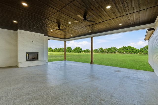 7289 Christina Court, Krum, TX 76249